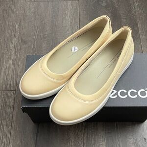 ECCO Women's yellow Slip-On Shoes